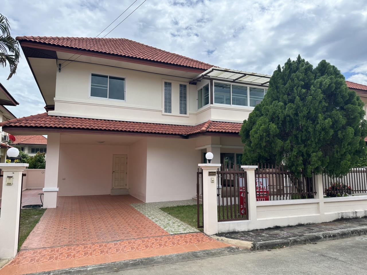 House for sale, Hang Dong zone