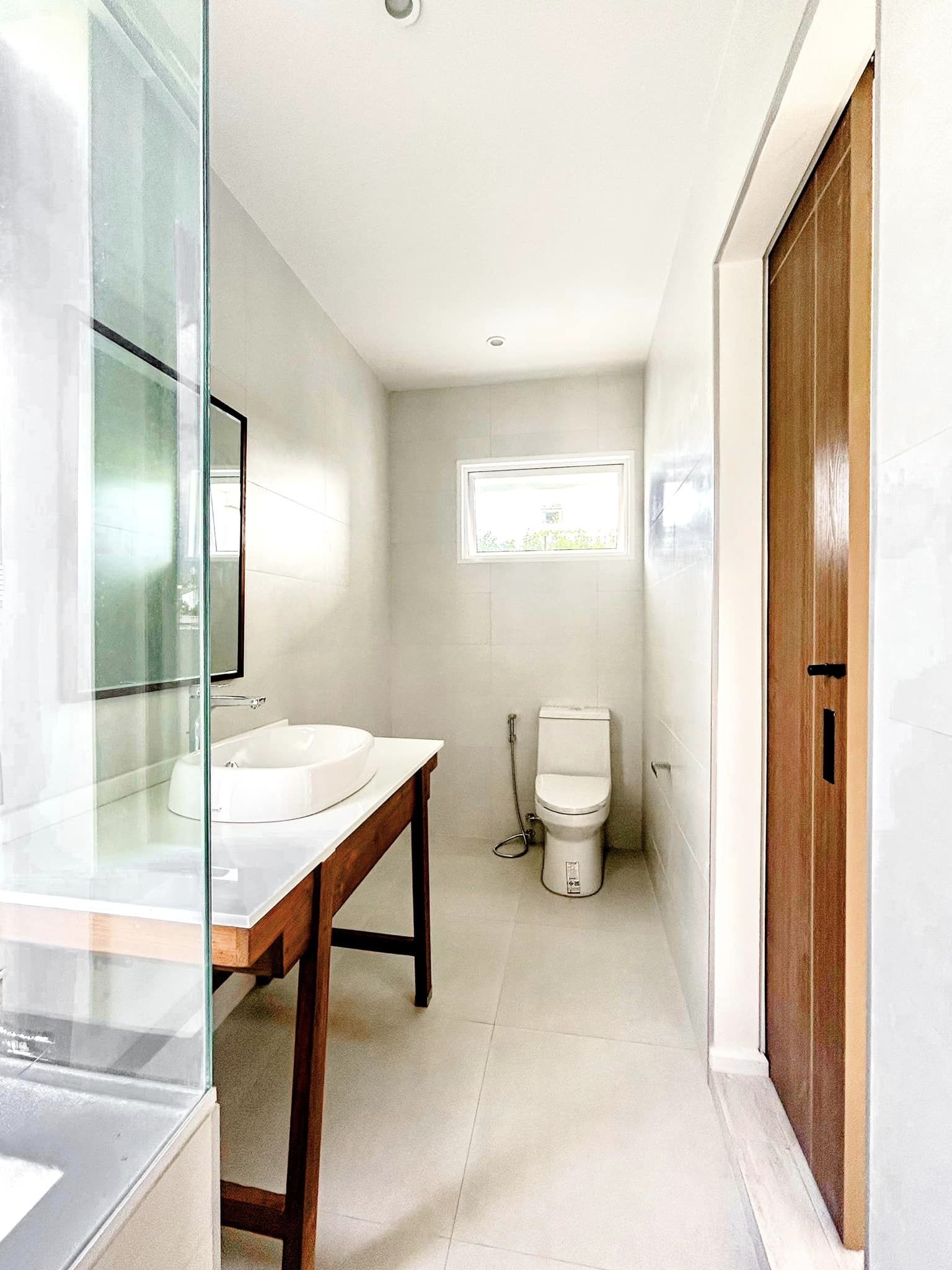 Newly built house for sale in the heart of the city. 📢
