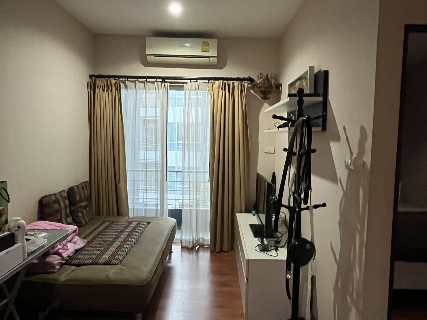 Condo for sale near Chiang Mai University Walk only 1 minute.