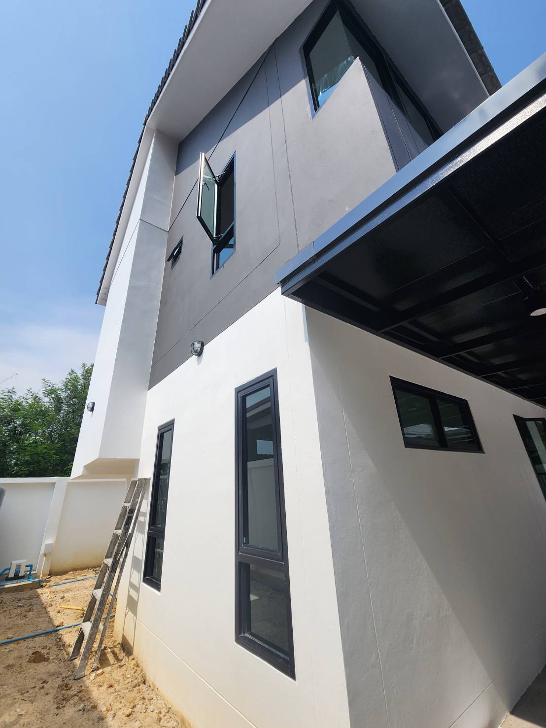 🏠Townhome for sale, Saraphi, 2.49 million baht, free transfer fee!!