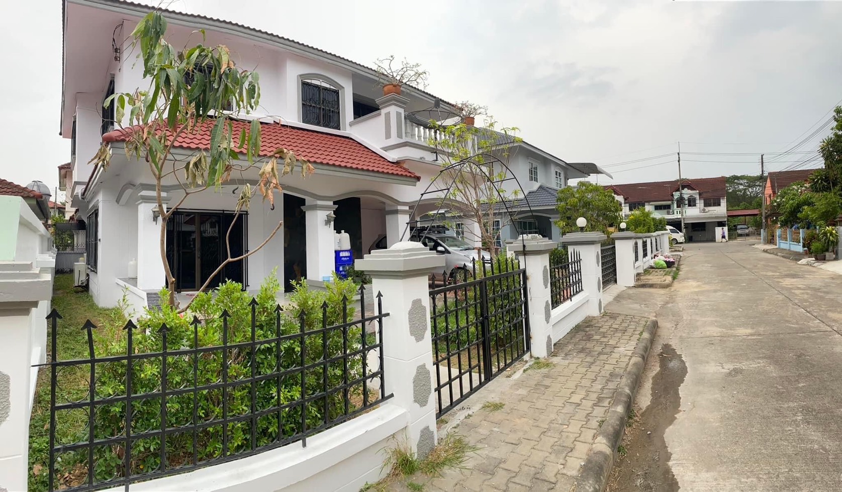 📢2-story house for sale, Saraphi