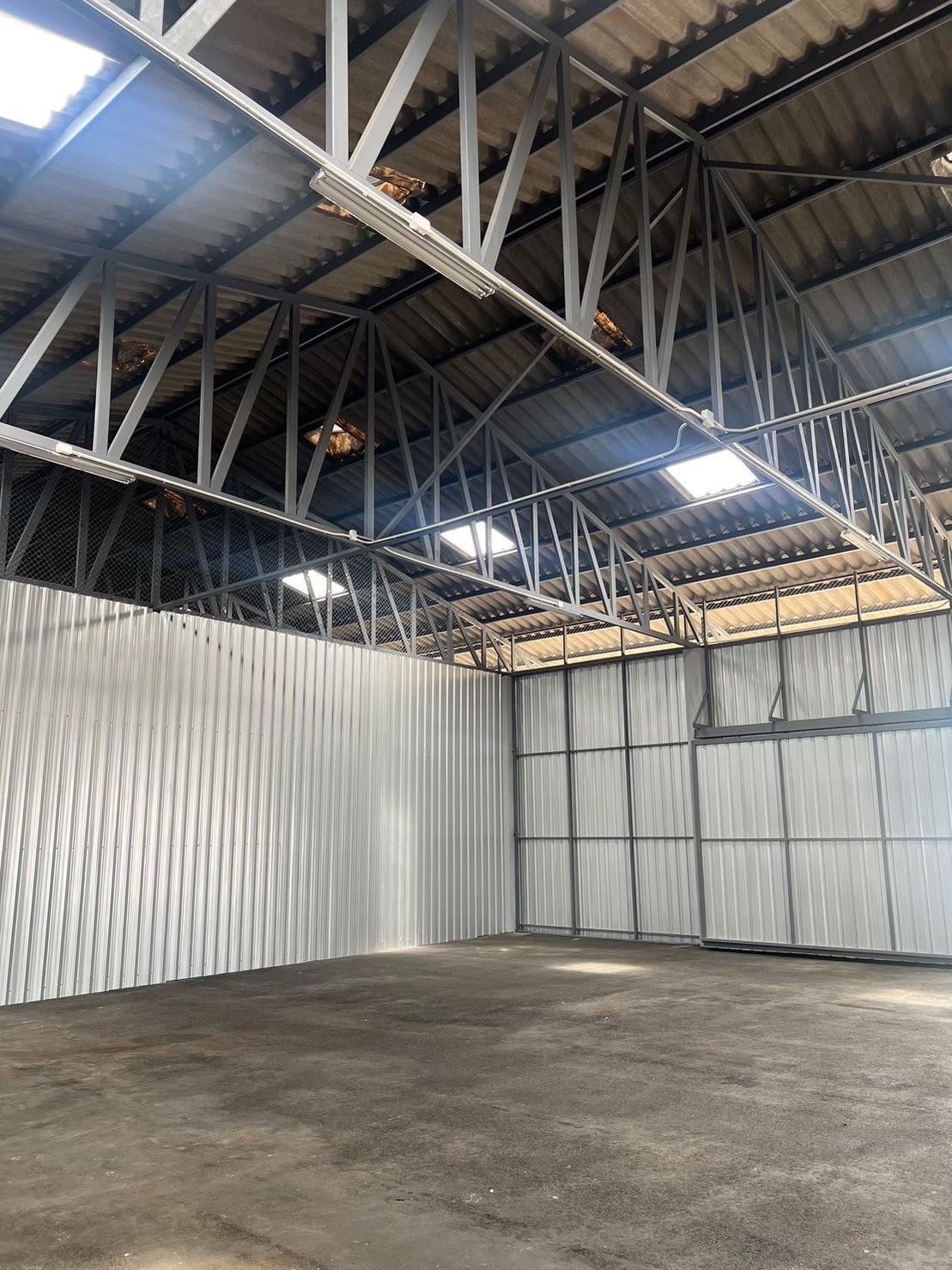 Warehouse for rent