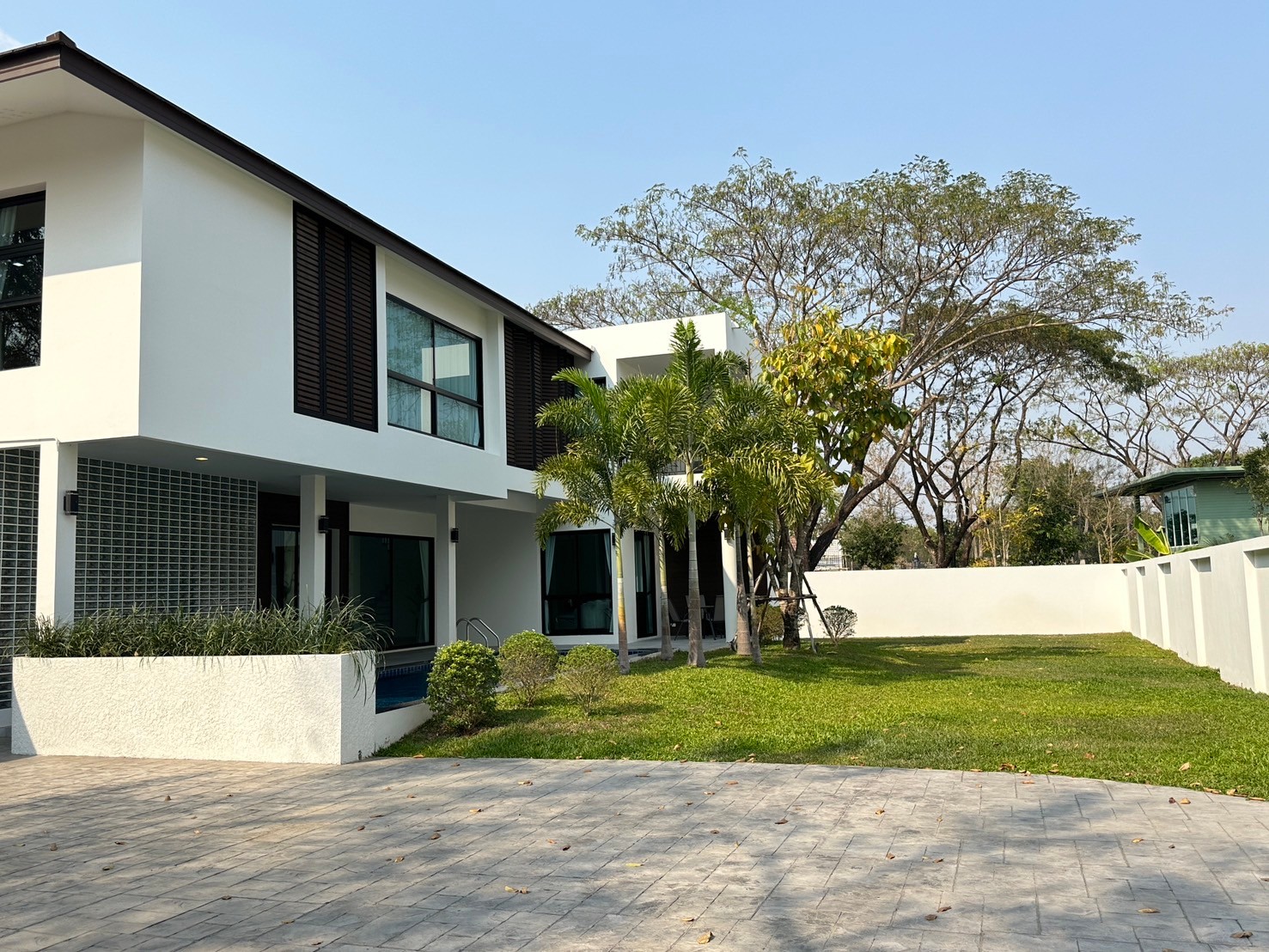  Modern Pool villa with furniture, Wang Tan Village.