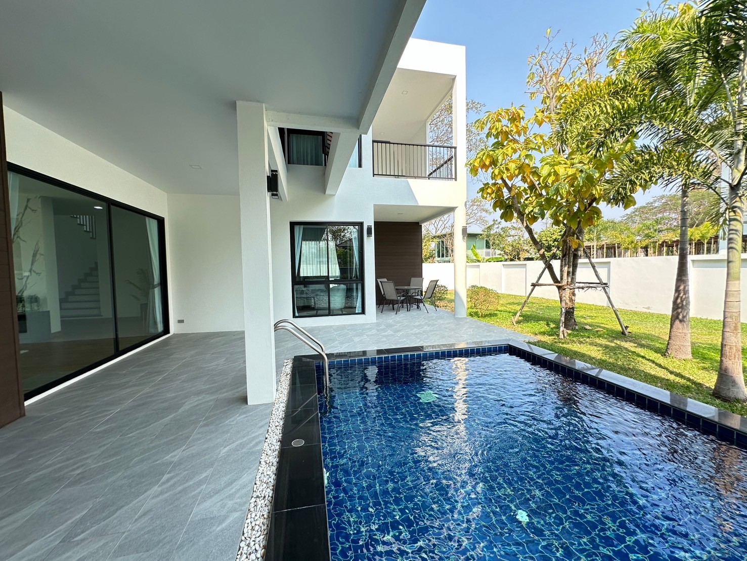  Modern Pool villa with furniture, Wang Tan Village.