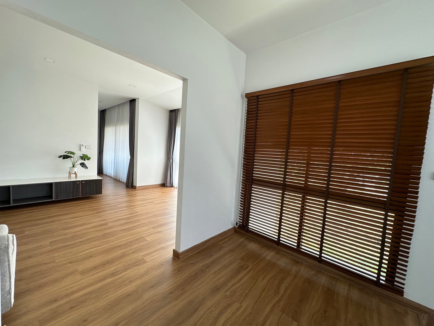  Modern Pool villa with furniture, Wang Tan Village.