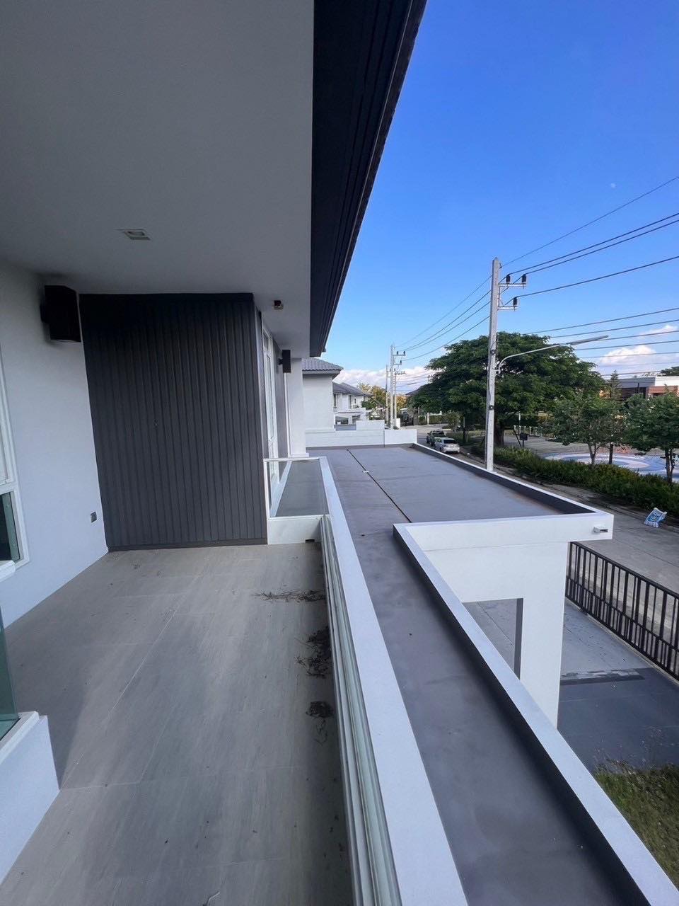 2-story luxury house, San Sai 