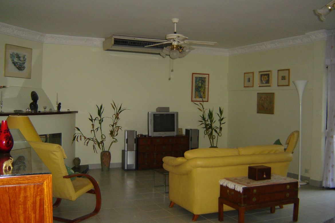 Pool Villa for sale, fully furnished, Nong Phueng, Saraphi District.