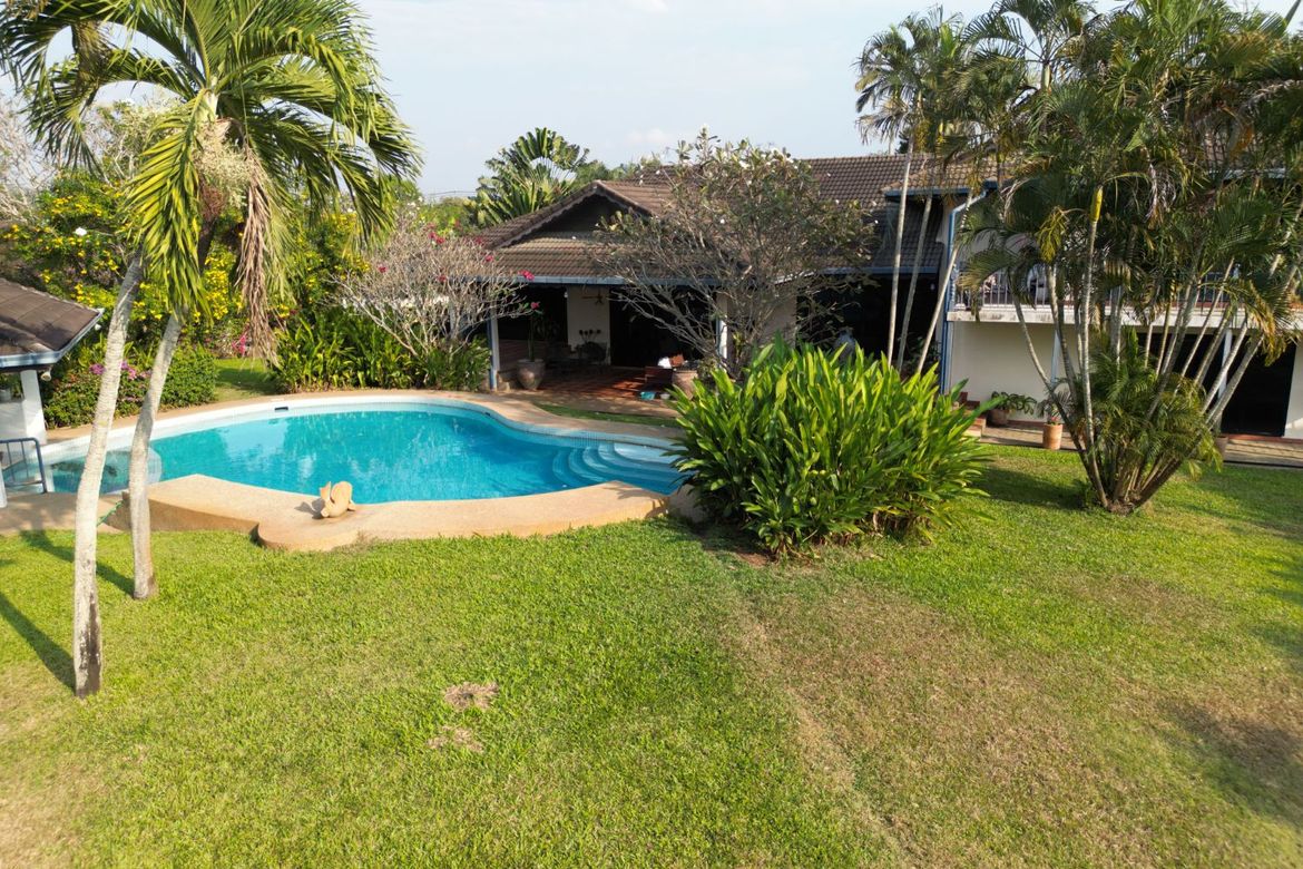 Pool Villa for sale, fully furnished, Nong Phueng, Saraphi District.