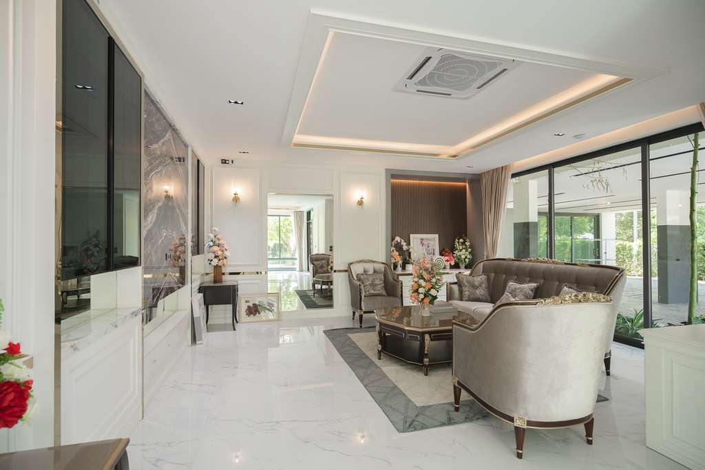 Luxury House, 5 Bedrooms  Wangtan Village