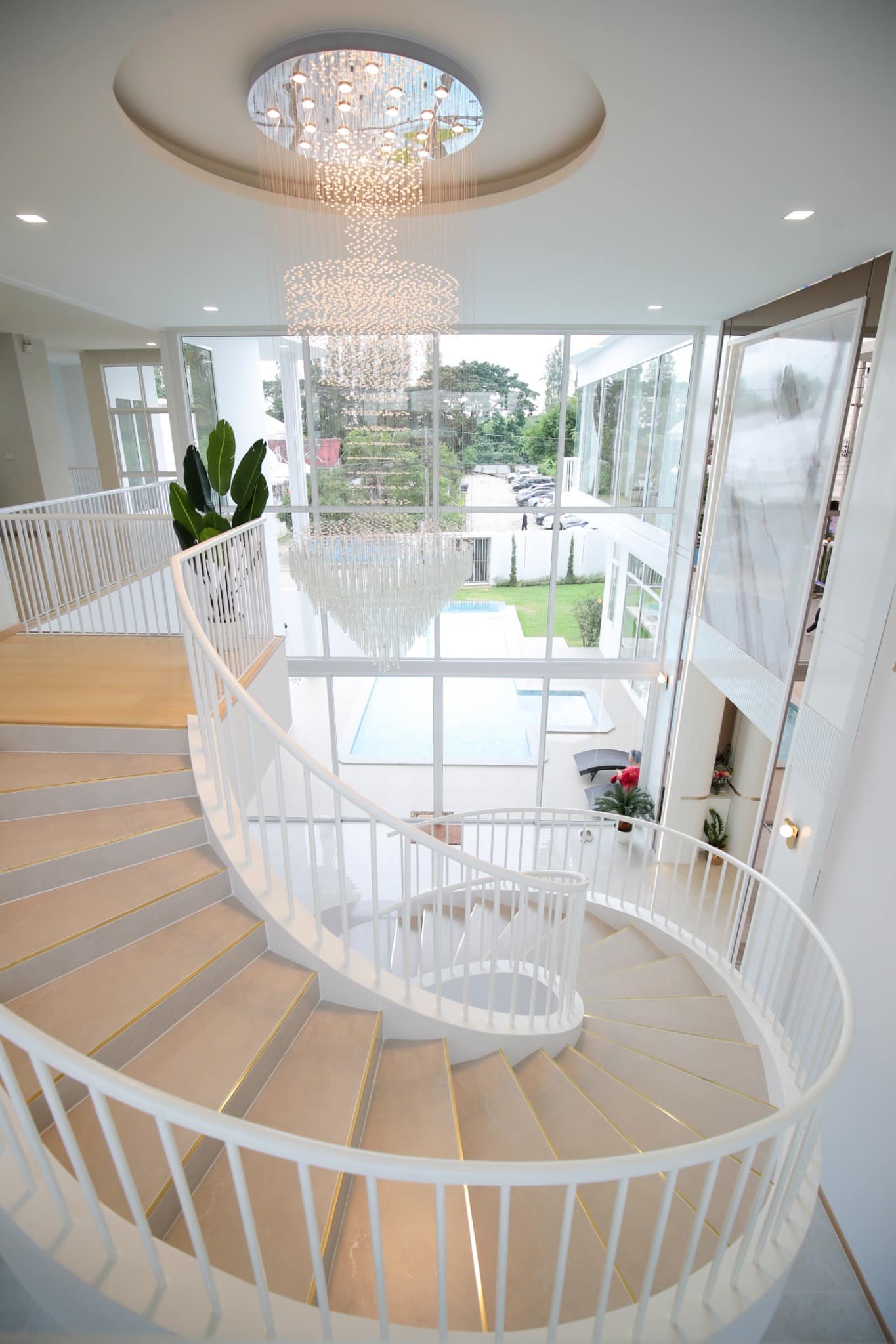 For sale New 3-storey pool villa Saraphi District 