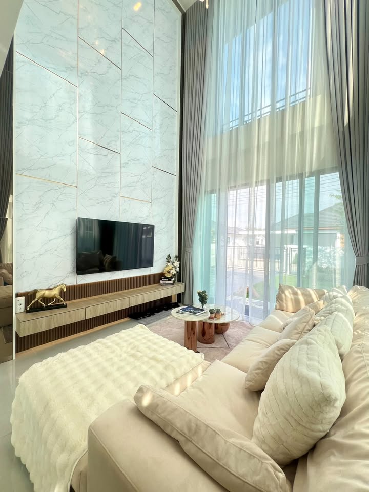 Modern Pool Villa house for sale, Hang Dong