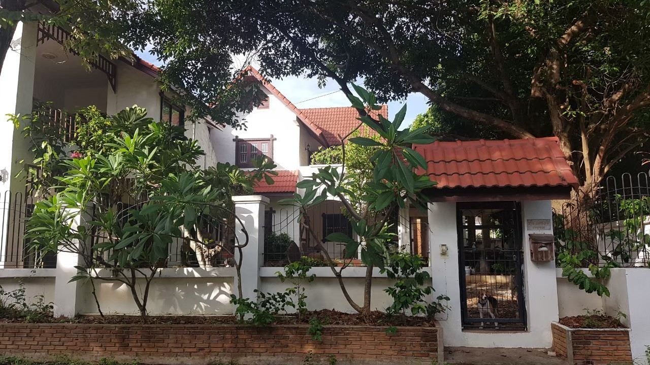 For sale 13 million baht, Chiang Mai city, near international school, free transfer