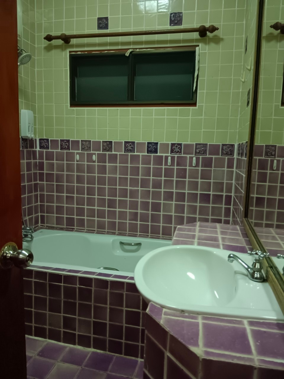 For sale 13 million baht, Chiang Mai city, near international school, free transfer