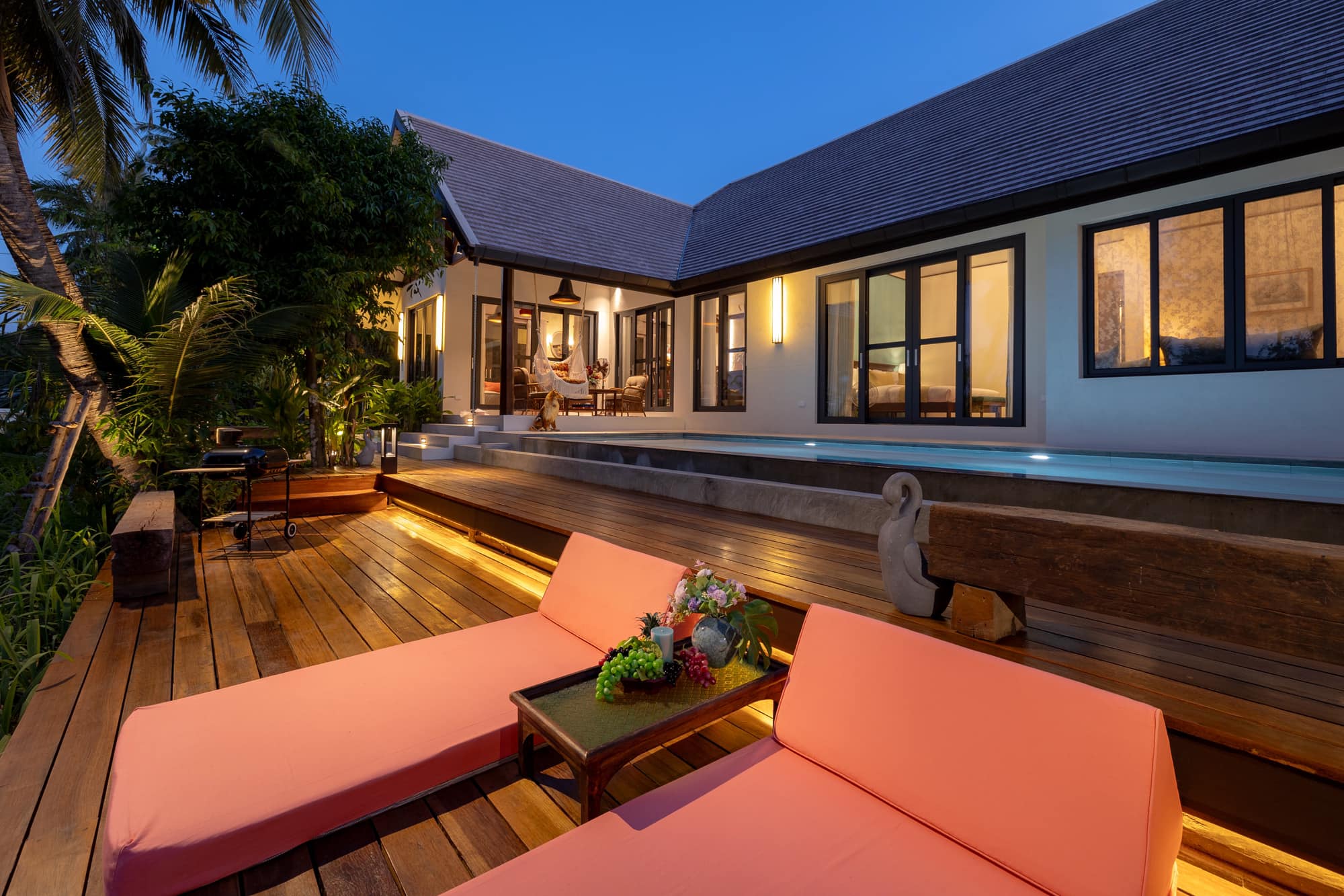 ​Luxury pool villa by the waterfront 