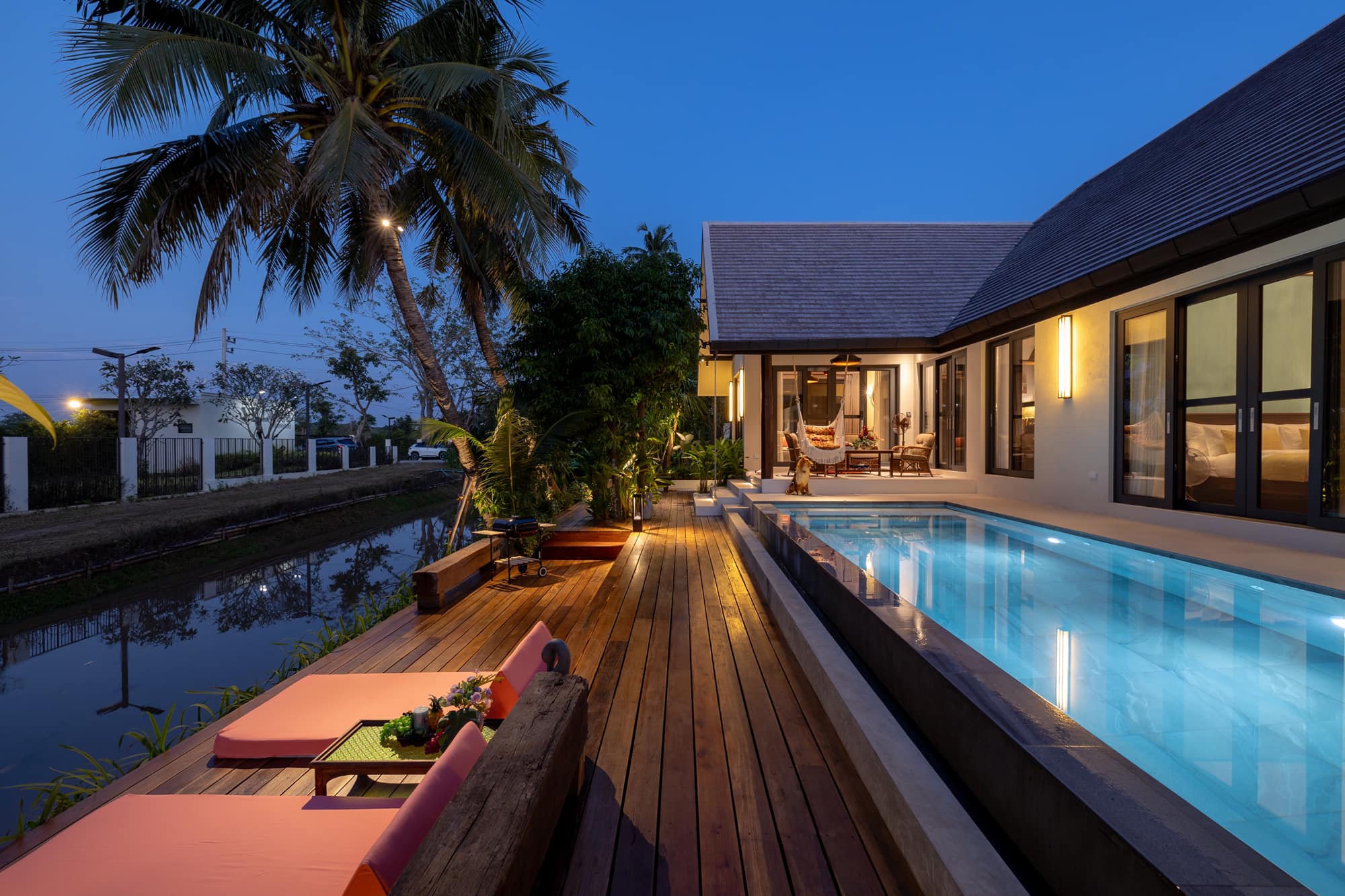 ​Luxury pool villa by the waterfront 