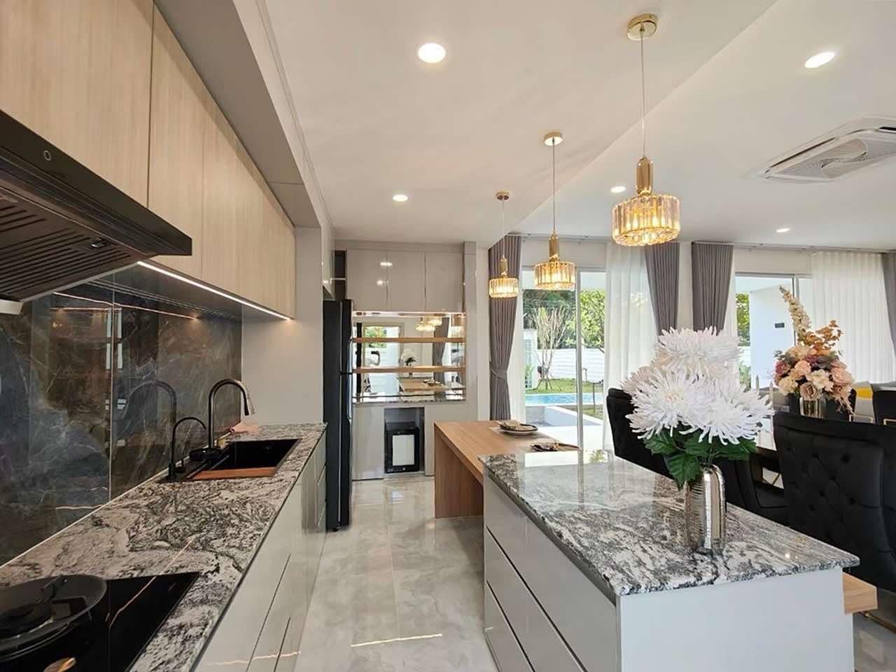 The stunning modern luxury  pool villa for sale