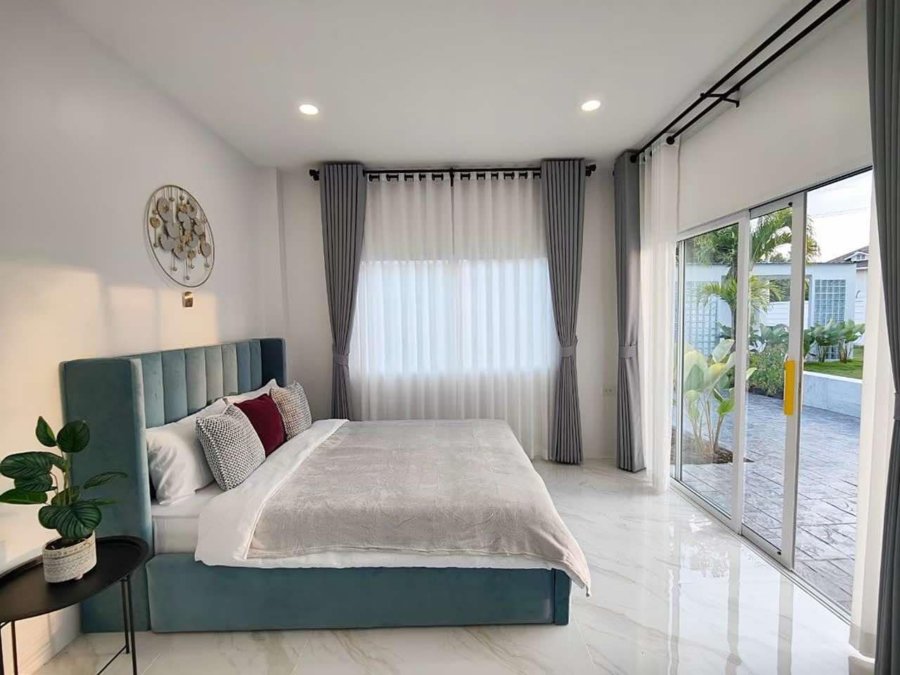 The stunning modern luxury  pool villa for sale