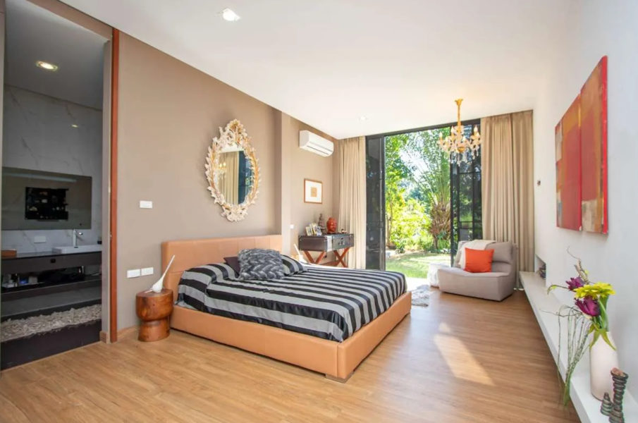 For Sale Luxury Pool Villa  in  Chiang Mai Flora Ville Village