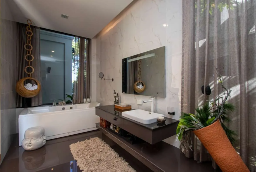 For Sale Luxury Pool Villa  in  Chiang Mai Flora Ville Village