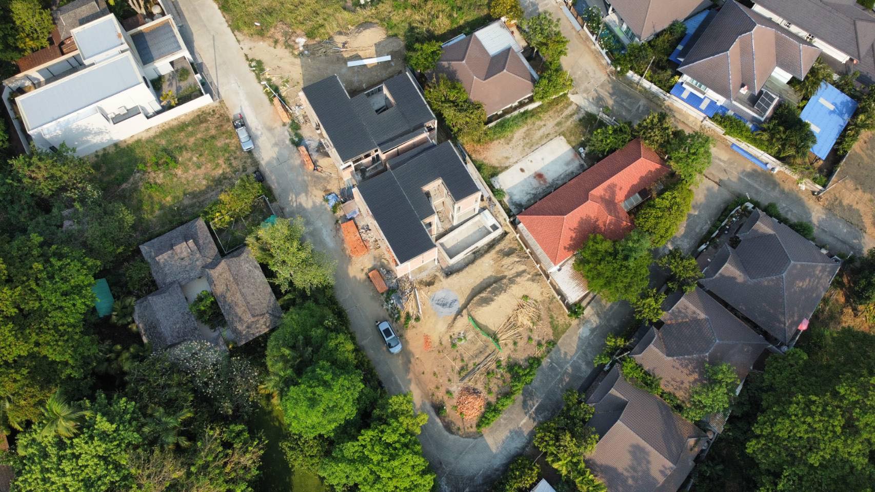 Modern pool villa for sale in Hangdong